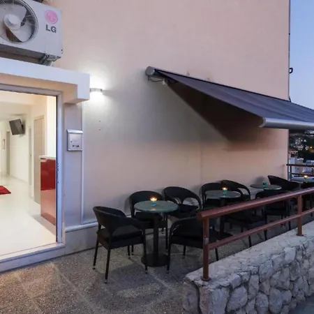 Free Bird - Bed In Four Bed Mixed 2 * Dubrovnik