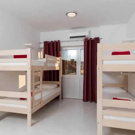 Free Bird - Bed In Four Bed Mixed 2 Tatil Evi *