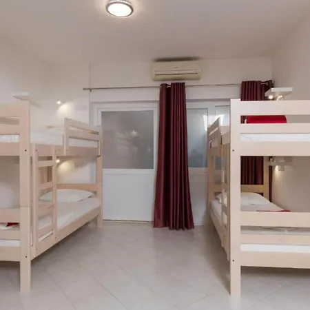 Free Bird - Bed In Four Bed Mixed 2